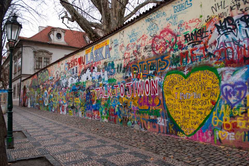 LennonWall